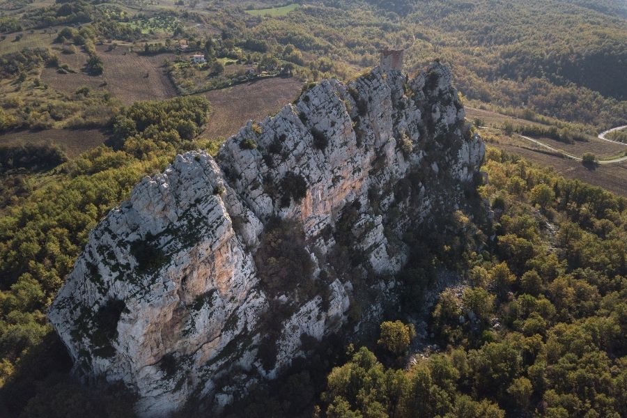 Falesia La Rocca. Foto di Francesco Guerra