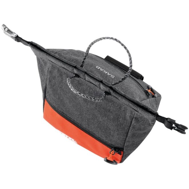 Petzl Sakab portamagnesite boulder