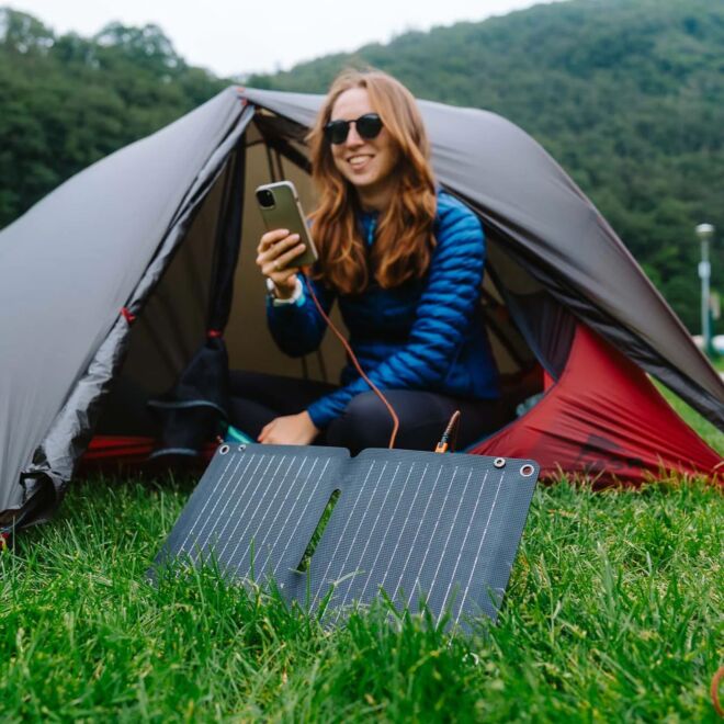 Xtorm SolarBooster 14W pannello solare portatile