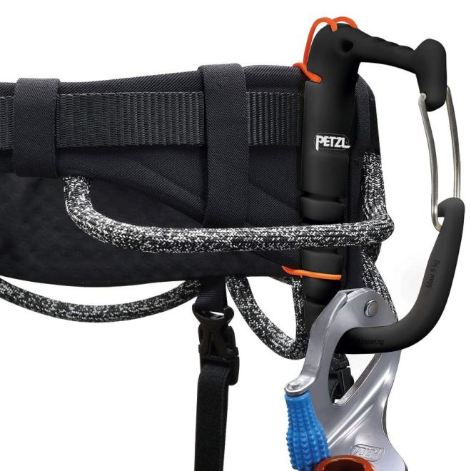 Petzl Aquila imbrago arrampicata