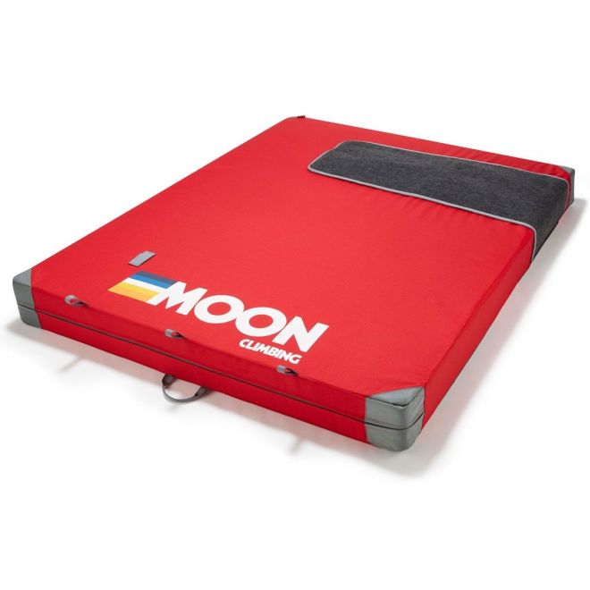Moon Saturn crash pad boulder arrampicata