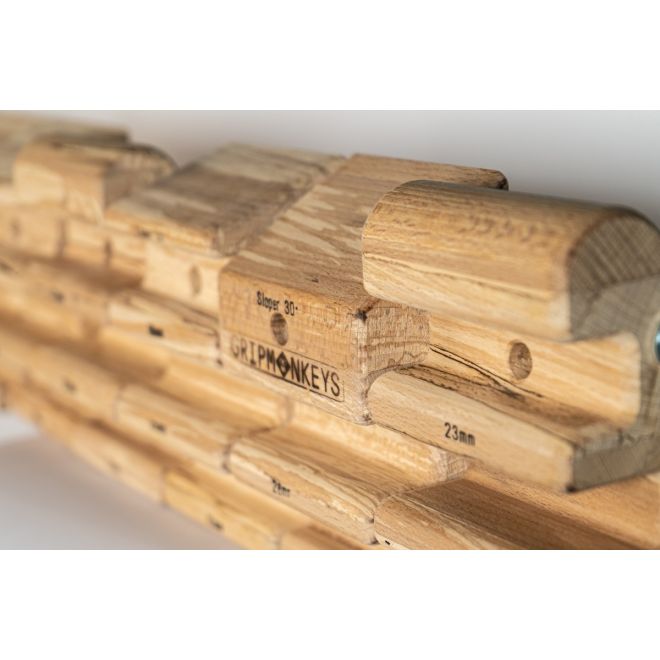 GripMonkeys Climbing Fingerboard trave arrampicata