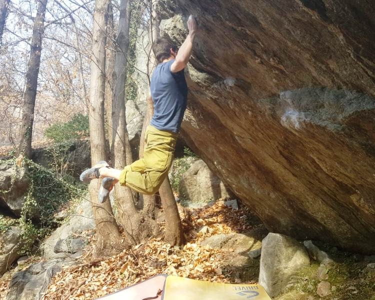 no foot climbing
